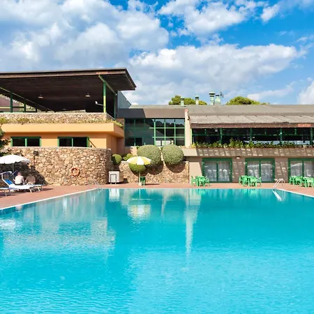 Isa-ecovillage With Swimming-pool In Surrounded By Greenery Just 400 Meters From The Sea Aparthotel *