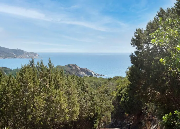 Isa-ecovillage With Swimming-pool In Surrounded By Greenery Just 400 Meters From The Sea